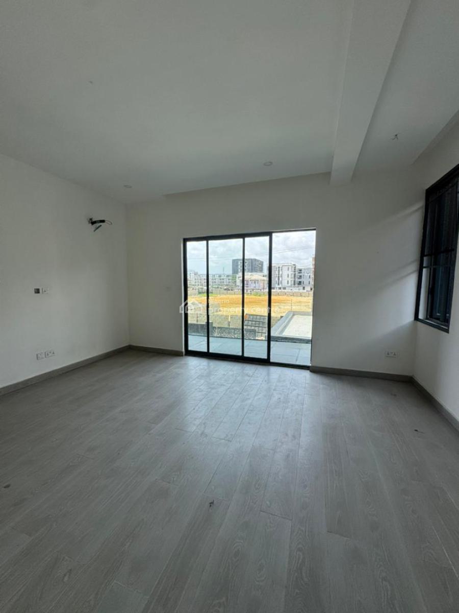 Exquisite 3 Bedroom Apartment with an Elevator and a Pool, Ikate, Lekki, Lagos, Flat / Apartment for Sale