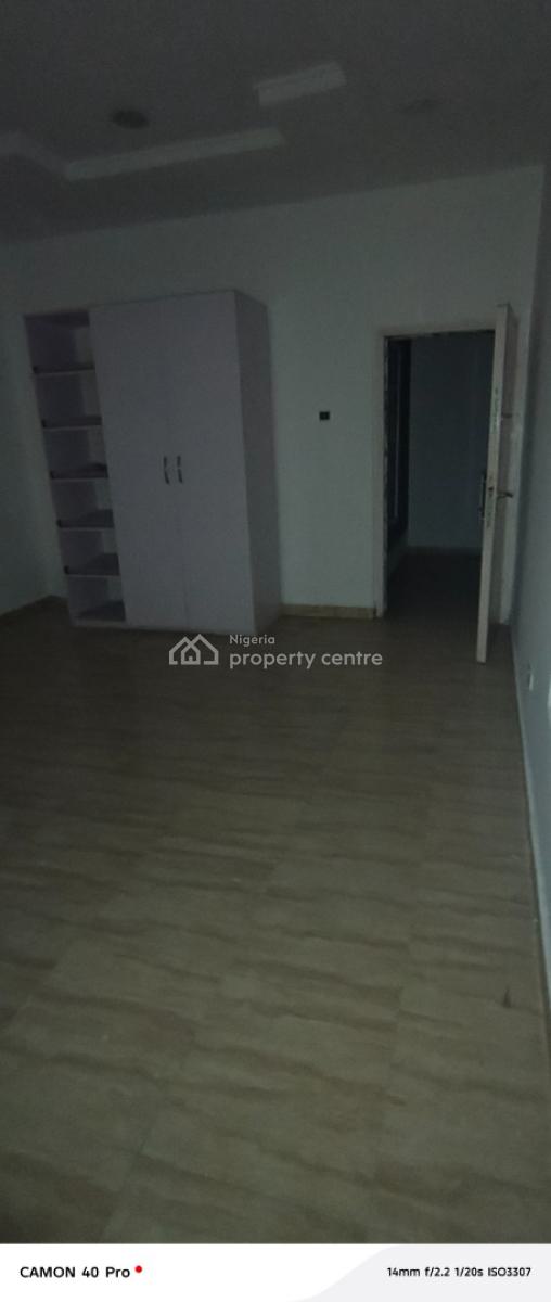 Room Shared Apartment in Chevy View, Bello Close, Lekki, Lagos, Self Contain (single Rooms) for Rent