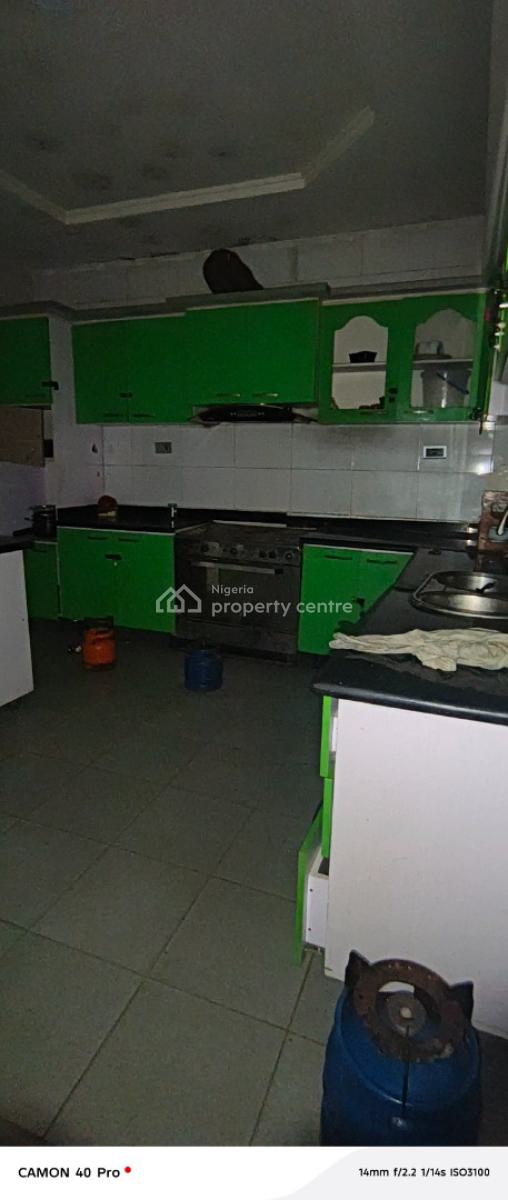 Room Shared Apartment in Chevy View, Bello Close, Lekki, Lagos, Self Contain (single Rooms) for Rent