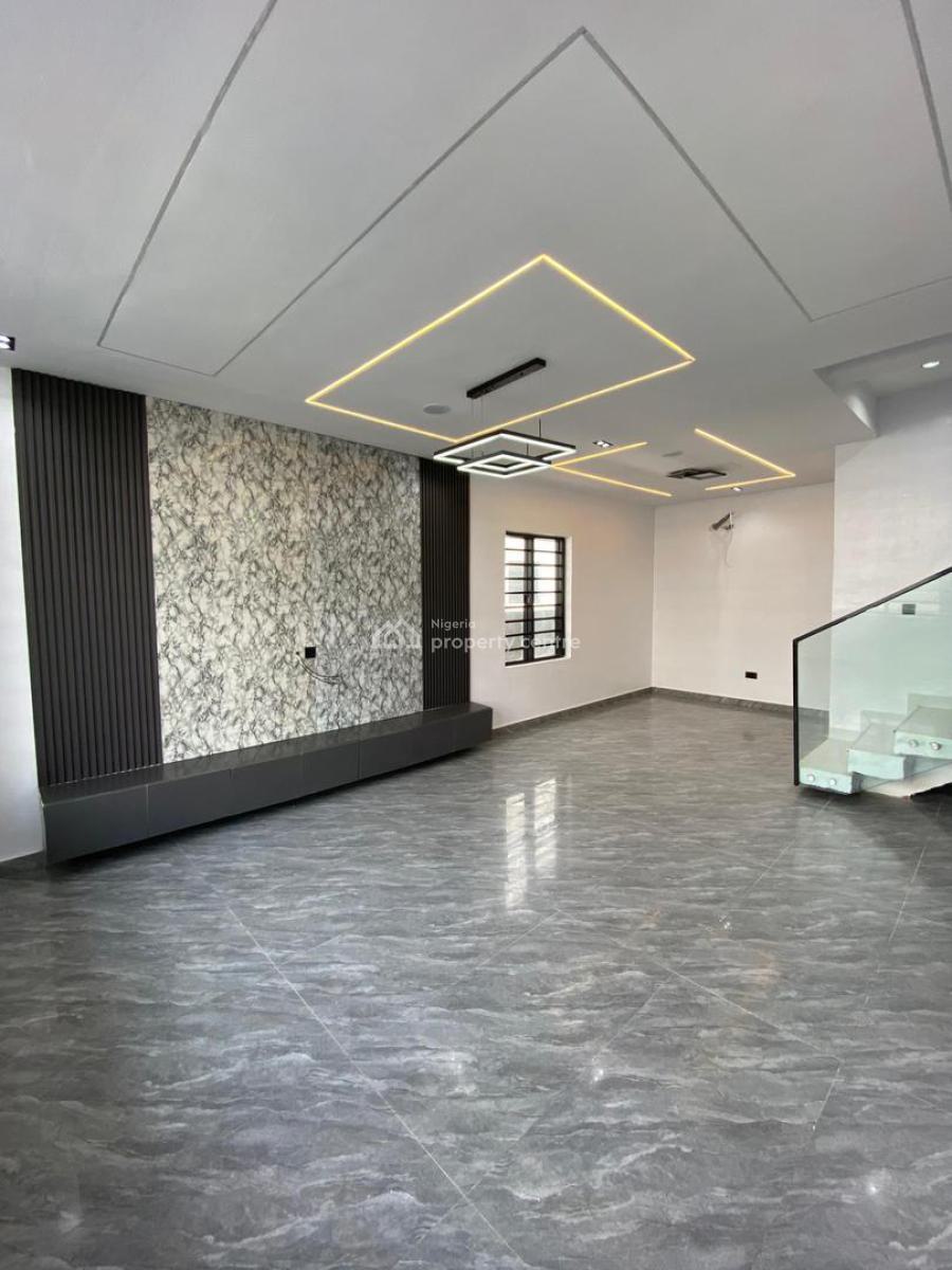 Well-designed 4bedroom Semi-detached Duplex with Bq in a Secure Estate, Lekki, Lagos, Semi-detached Duplex for Sale