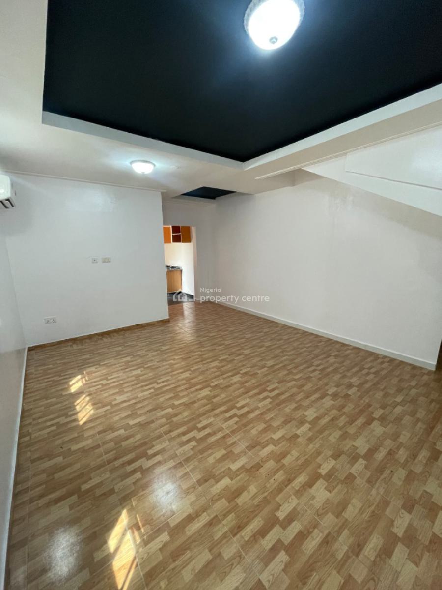 Spacious Studio Apartment Self Contain, Off New Road Alpha Beach Chevron Axis, Lekki, Lagos, Self Contain (single Rooms) for Rent