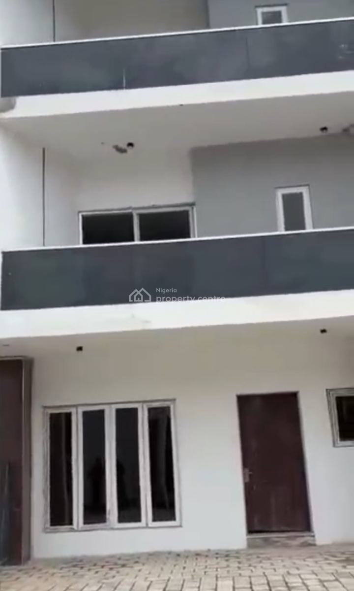 4bedroom Terrace Duplex with a Room Bq in Jahi, Jahi, Abuja, Terraced Duplex for Sale