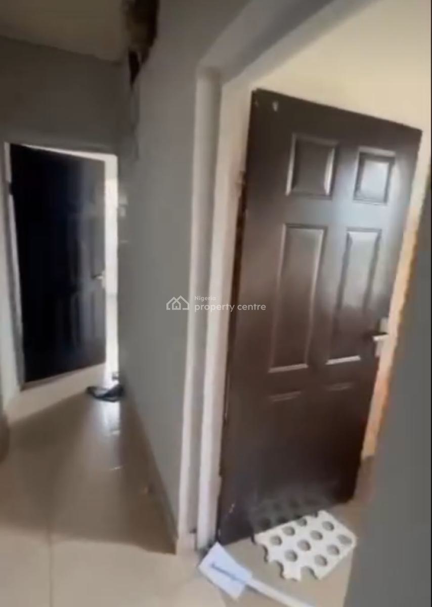 Decent 2 Bedroom, Sholuyi, Gbagada, Lagos, Flat / Apartment for Rent