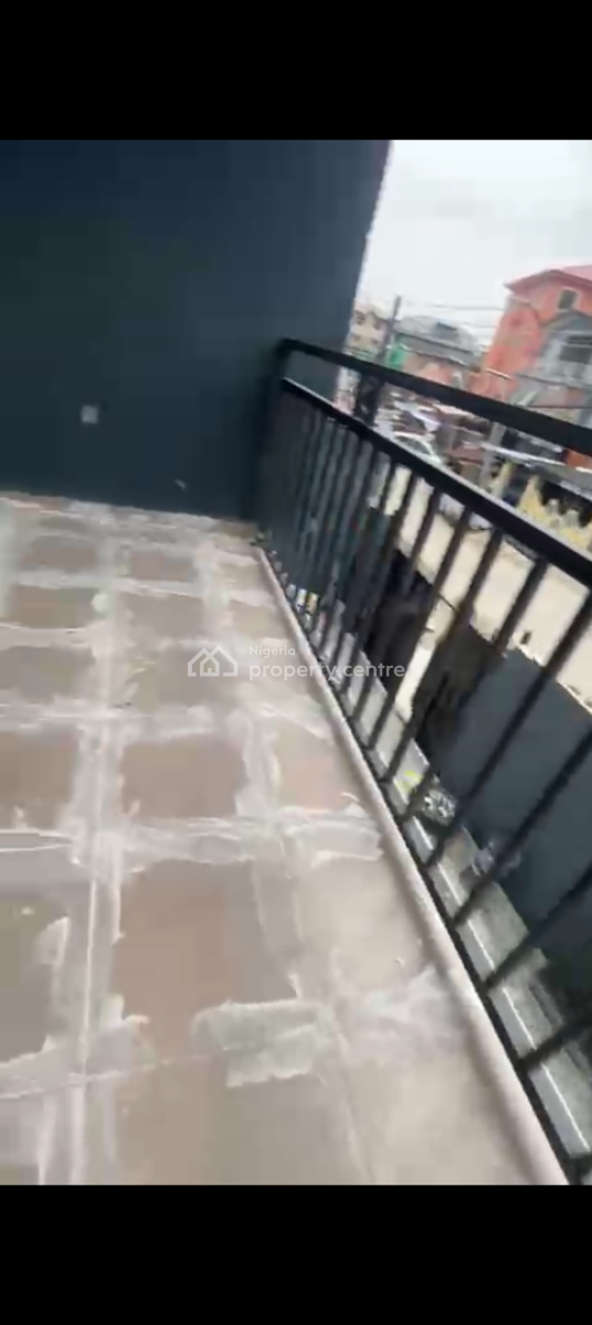 a Newly Built and Well-finished 2-bedroom Flat, Surulere, Lagos, Flat / Apartment for Rent