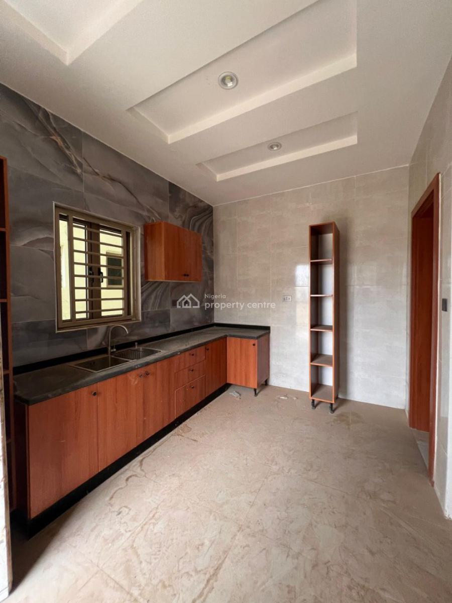5bedrooms Terrace Duplex with Bq, Tarred Road, Kado, Abuja, Terraced Duplex for Rent