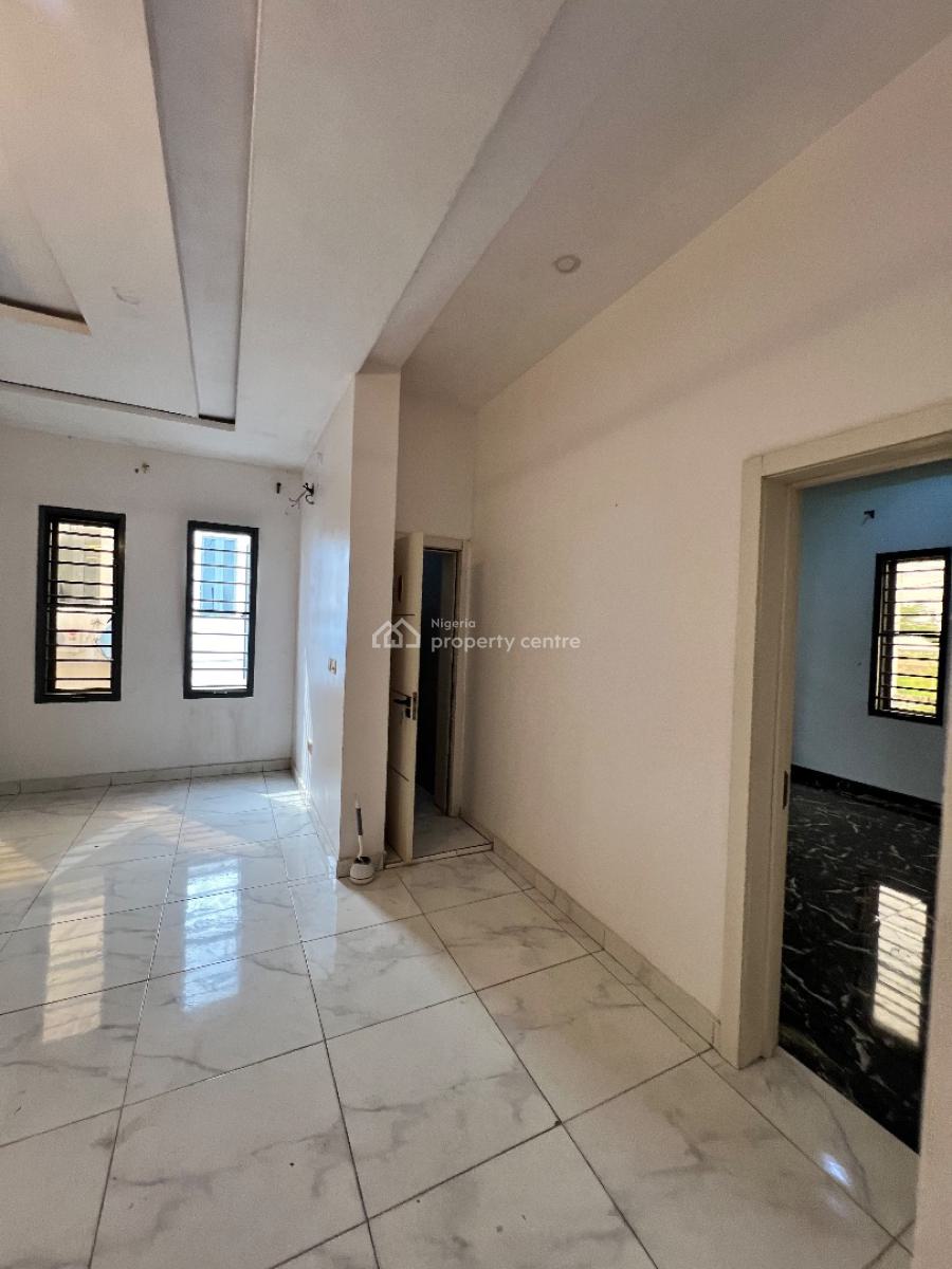 a Standard 2bedroom Flat, Pepperoni Abraham Adesunya Ajah, Lekki Phase 2, Lekki, Lagos, Flat / Apartment for Rent