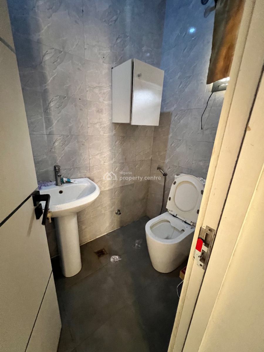 a Standard 2bedroom Flat, Pepperoni Abraham Adesunya Ajah, Lekki Phase 2, Lekki, Lagos, Flat / Apartment for Rent