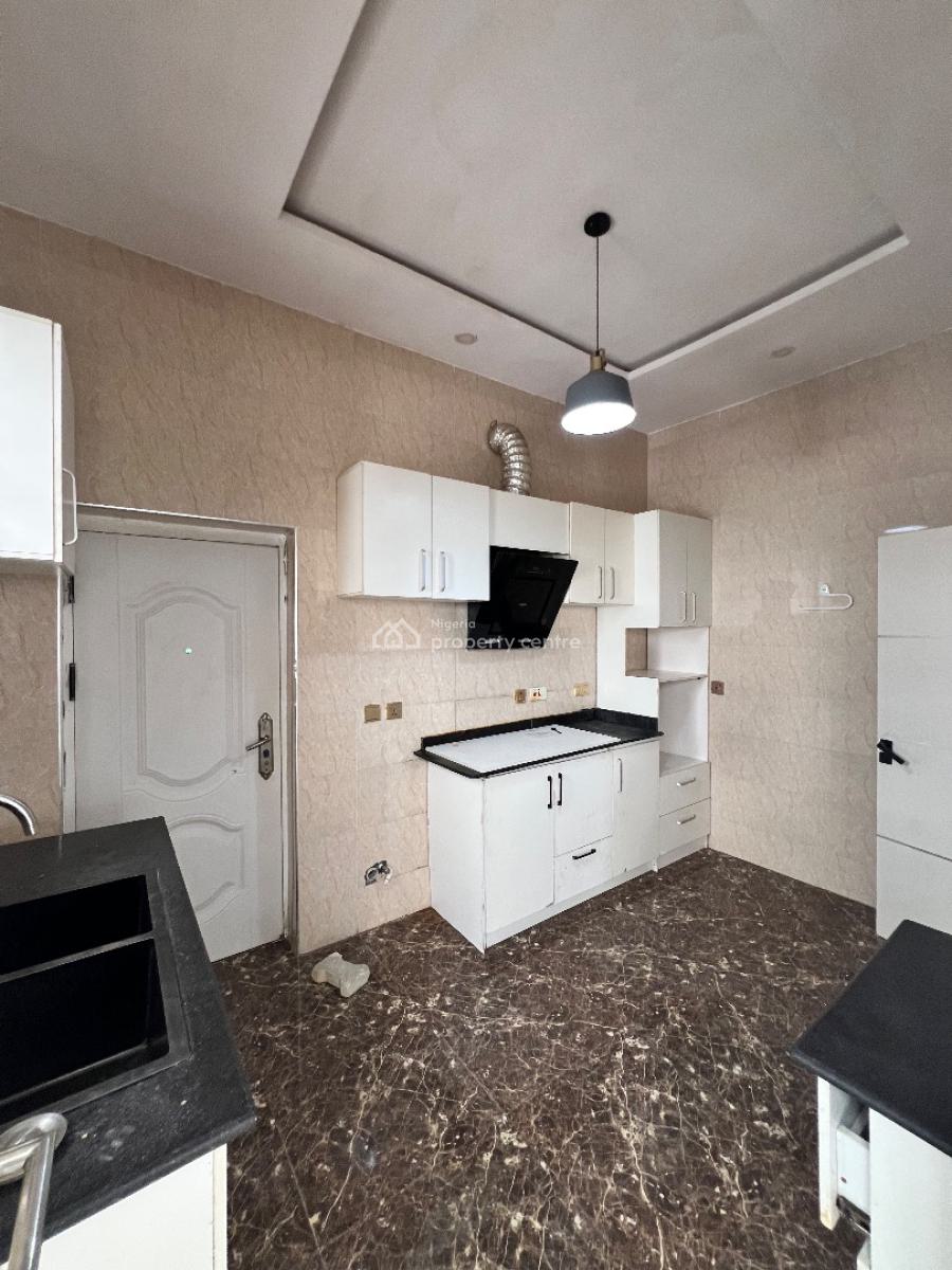 a Standard 2bedroom Flat, Pepperoni Abraham Adesunya Ajah, Lekki Phase 2, Lekki, Lagos, Flat / Apartment for Rent