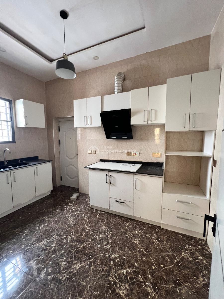 a Standard 2bedroom Flat, Pepperoni Abraham Adesunya Ajah, Lekki Phase 2, Lekki, Lagos, Flat / Apartment for Rent