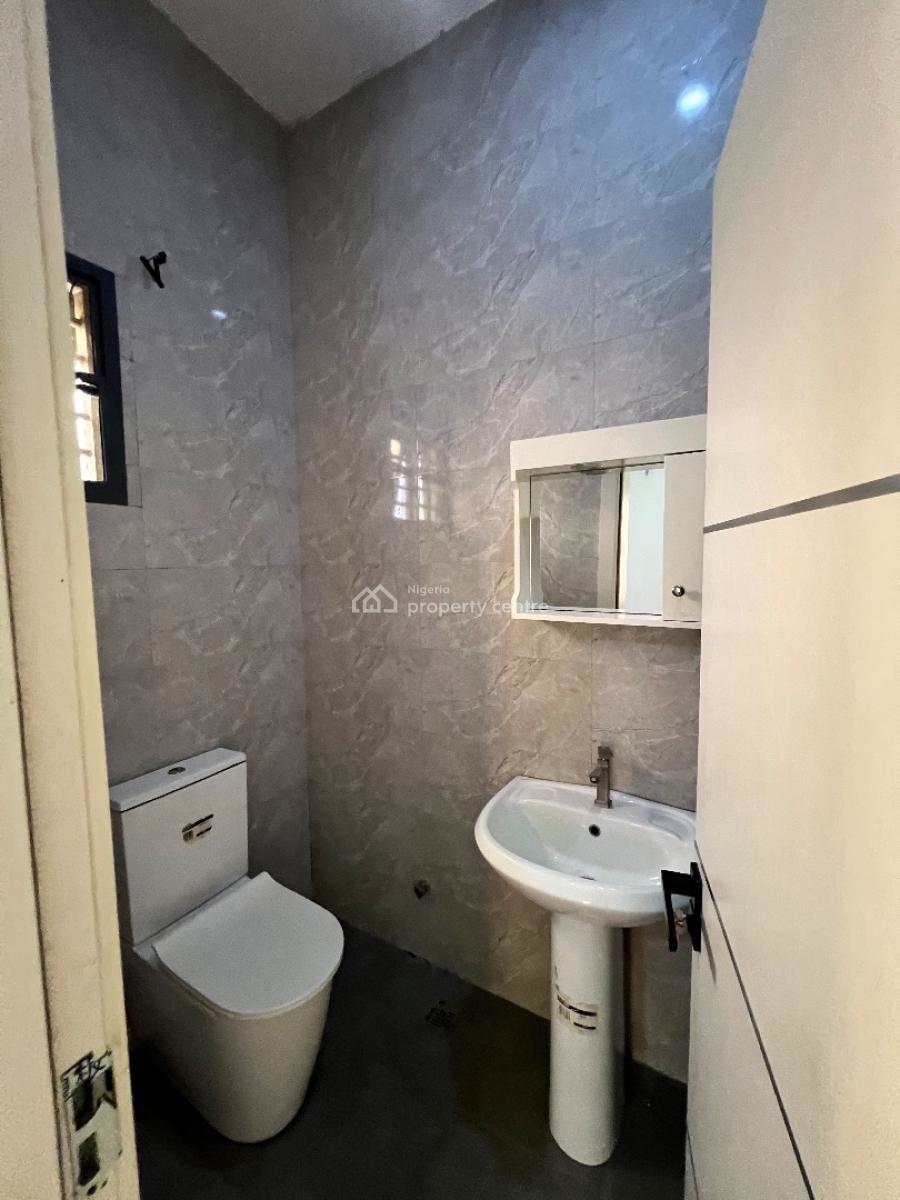 a Standard 2bedroom Flat, Pepperoni Abraham Adesunya Ajah, Lekki Phase 2, Lekki, Lagos, Flat / Apartment for Rent