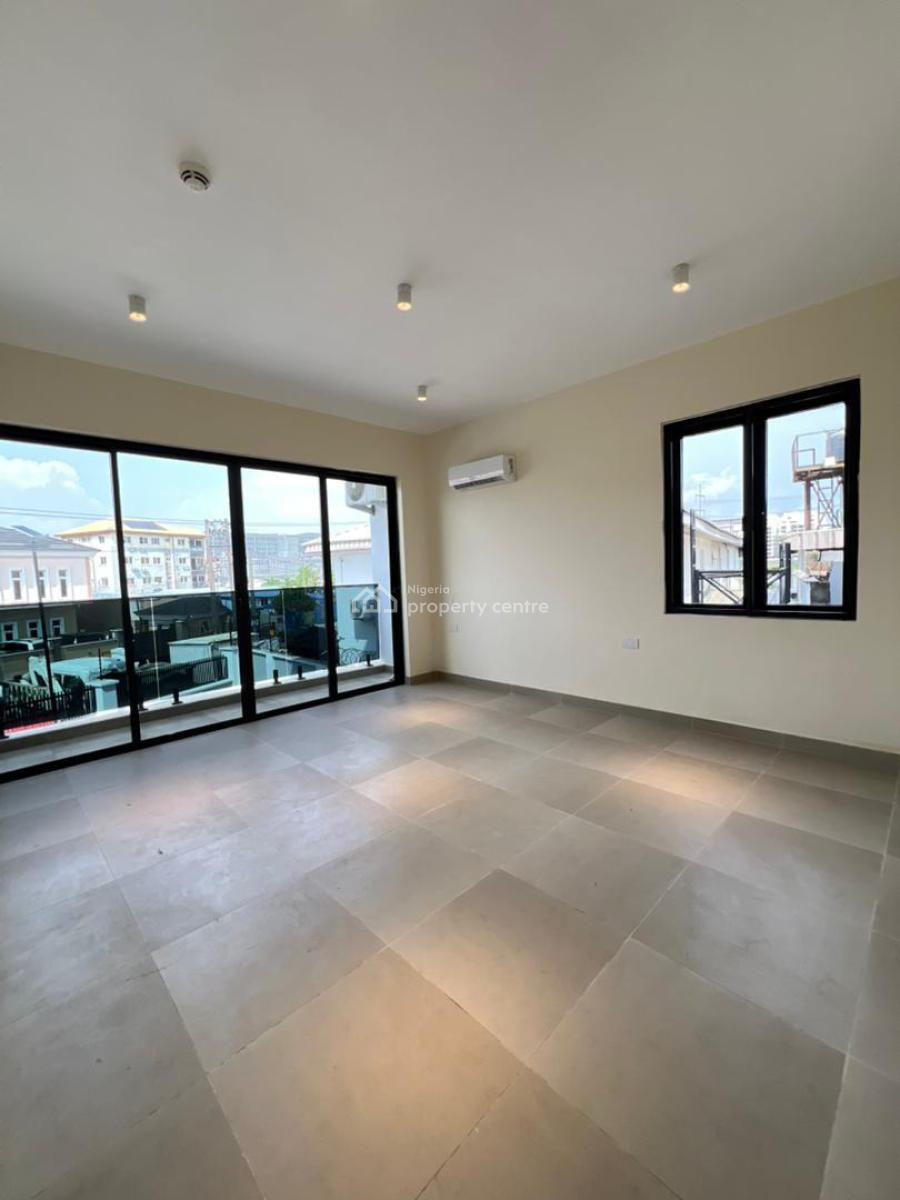 Service 3bedroom Flat with Gym and Swimming Pool, Lekki Phase 1, Lekki, Lagos, Flat / Apartment for Rent