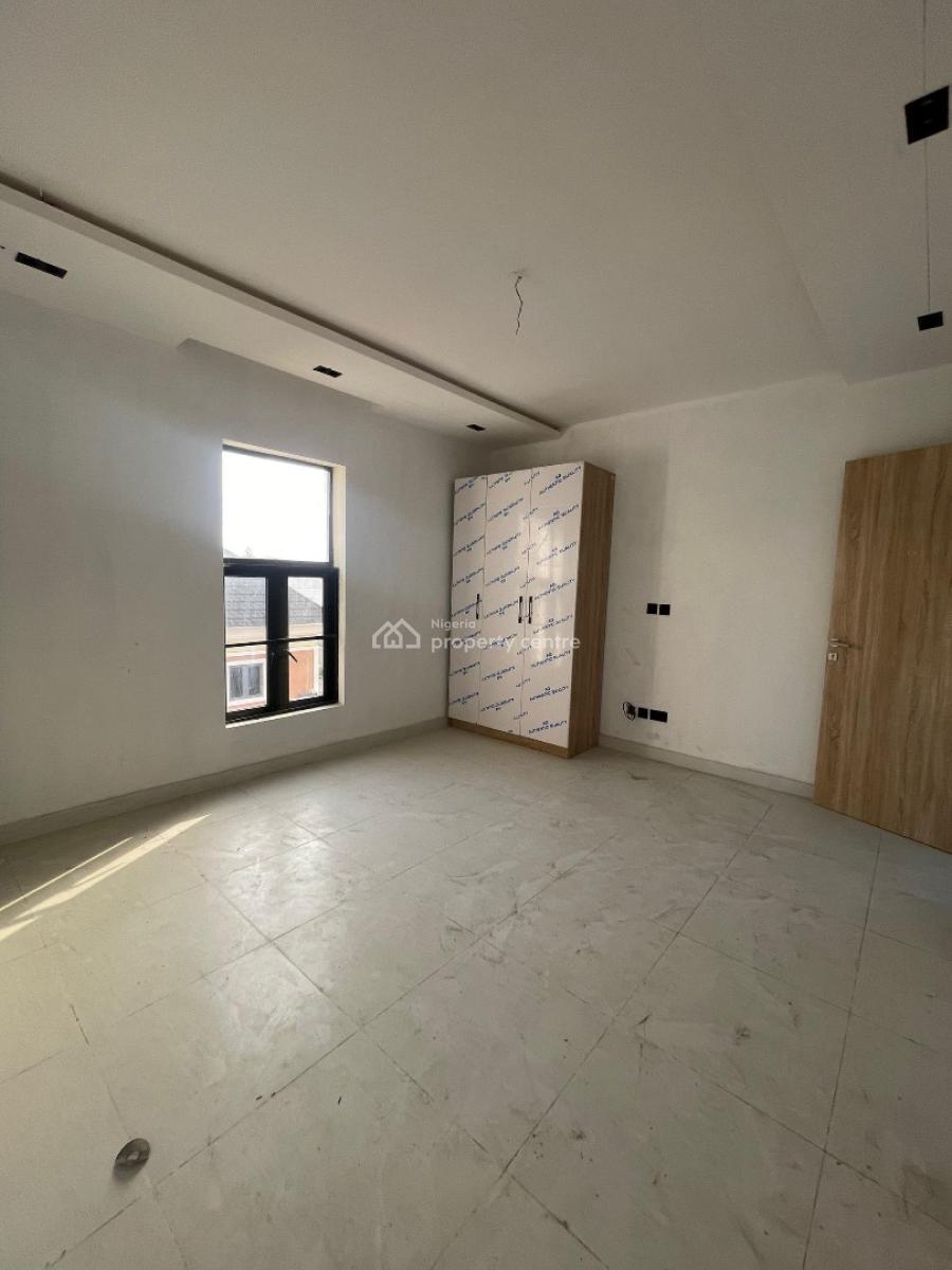 Beautiful 2bedroom Apartment with in a Serene and Secured Estate, Lekki Phase 1, Lekki, Lagos, Flat / Apartment for Sale