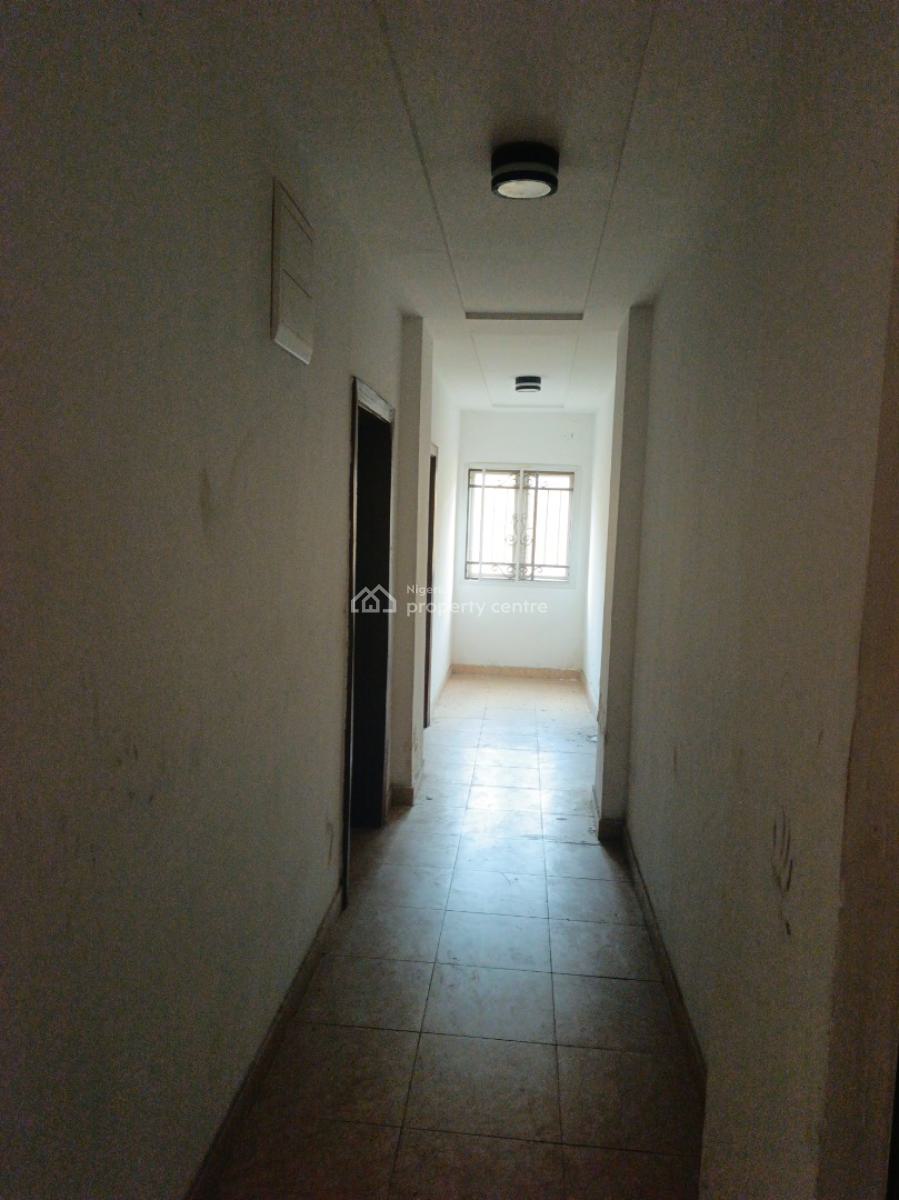 a Block of Flat 8 Units, Victoria Island (vi), Lagos, Block of Flats for Sale