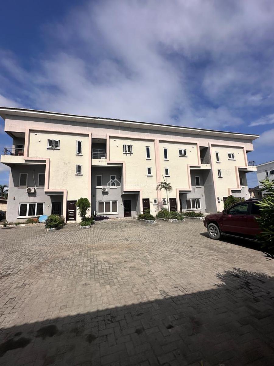 Clean 2bedroom Penthouse, Orchid Road By Chevron Toll Gate, Lekki, Lagos, Terraced Bungalow for Rent