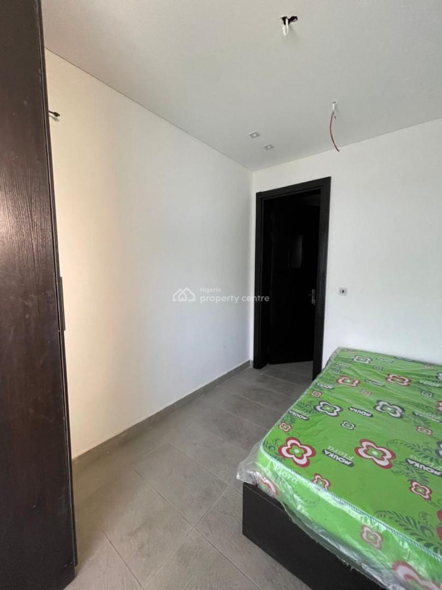 Partly Furnished 3 Bedroom, Victoria Island (vi), Lagos, Flat / Apartment for Rent