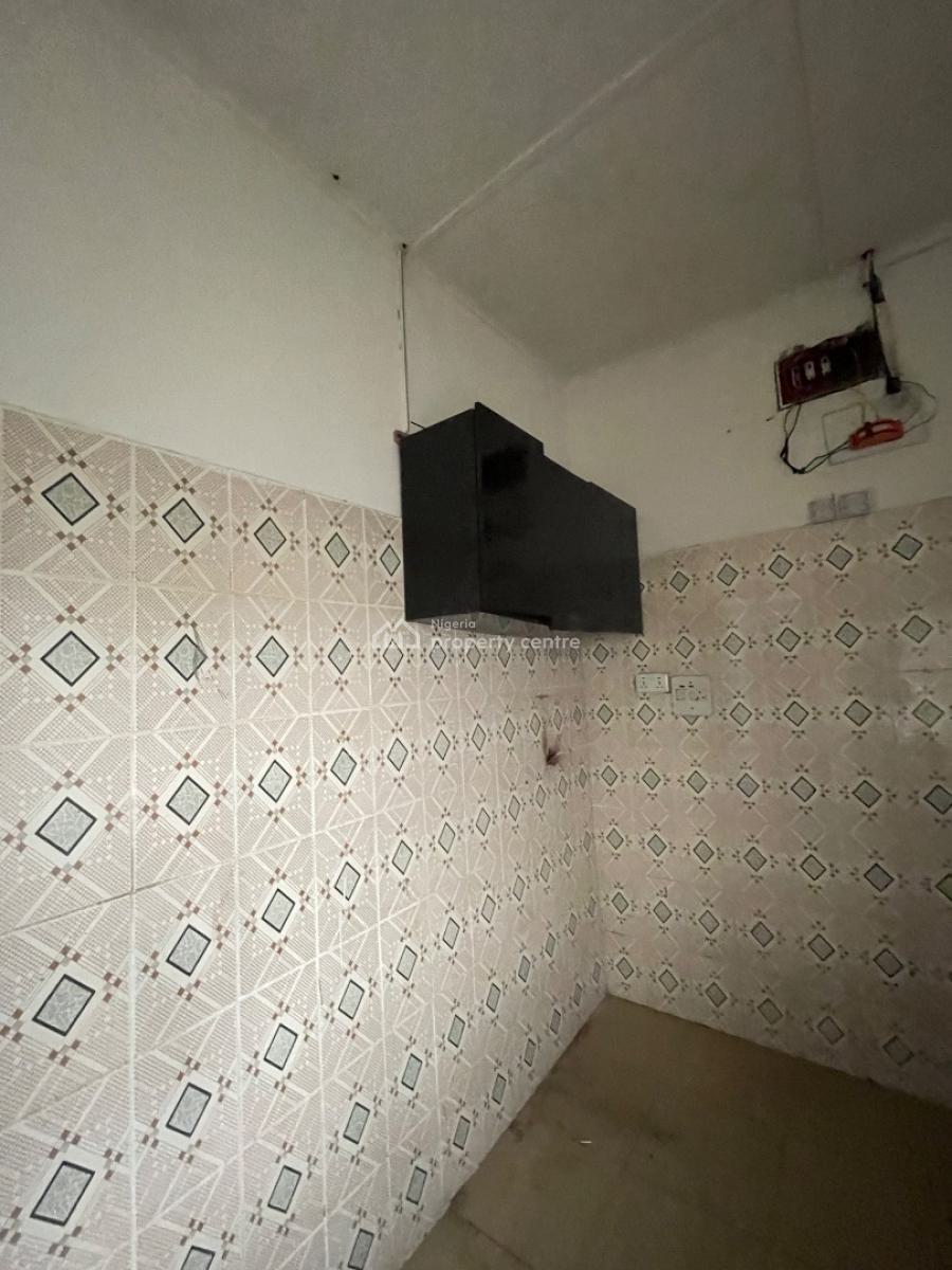 2 Bedroom B   in a Secured Estwte, Majek, Bashorun Estate, Sangotedo, Ajah, Lagos, Flat / Apartment for Rent