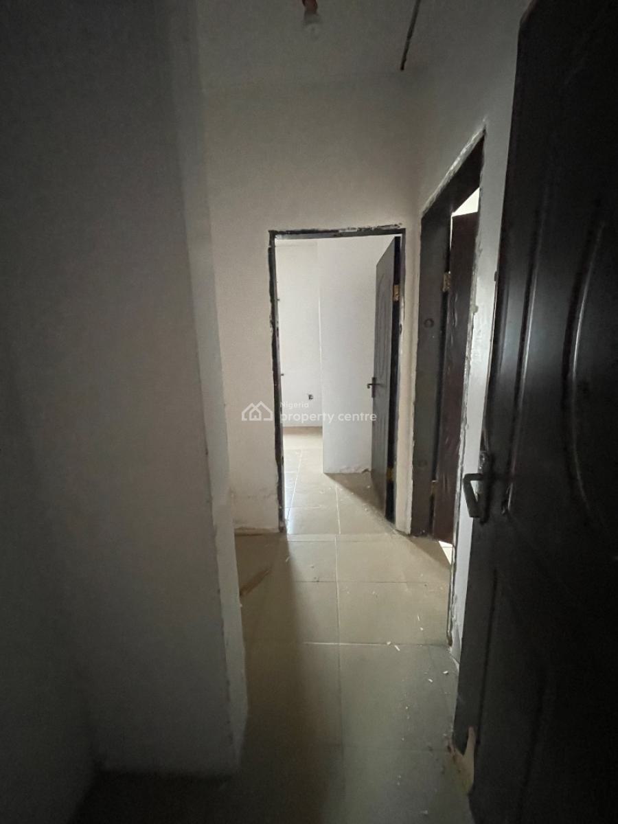 2 Bedroom B   in a Secured Estwte, Majek, Bashorun Estate, Sangotedo, Ajah, Lagos, Flat / Apartment for Rent