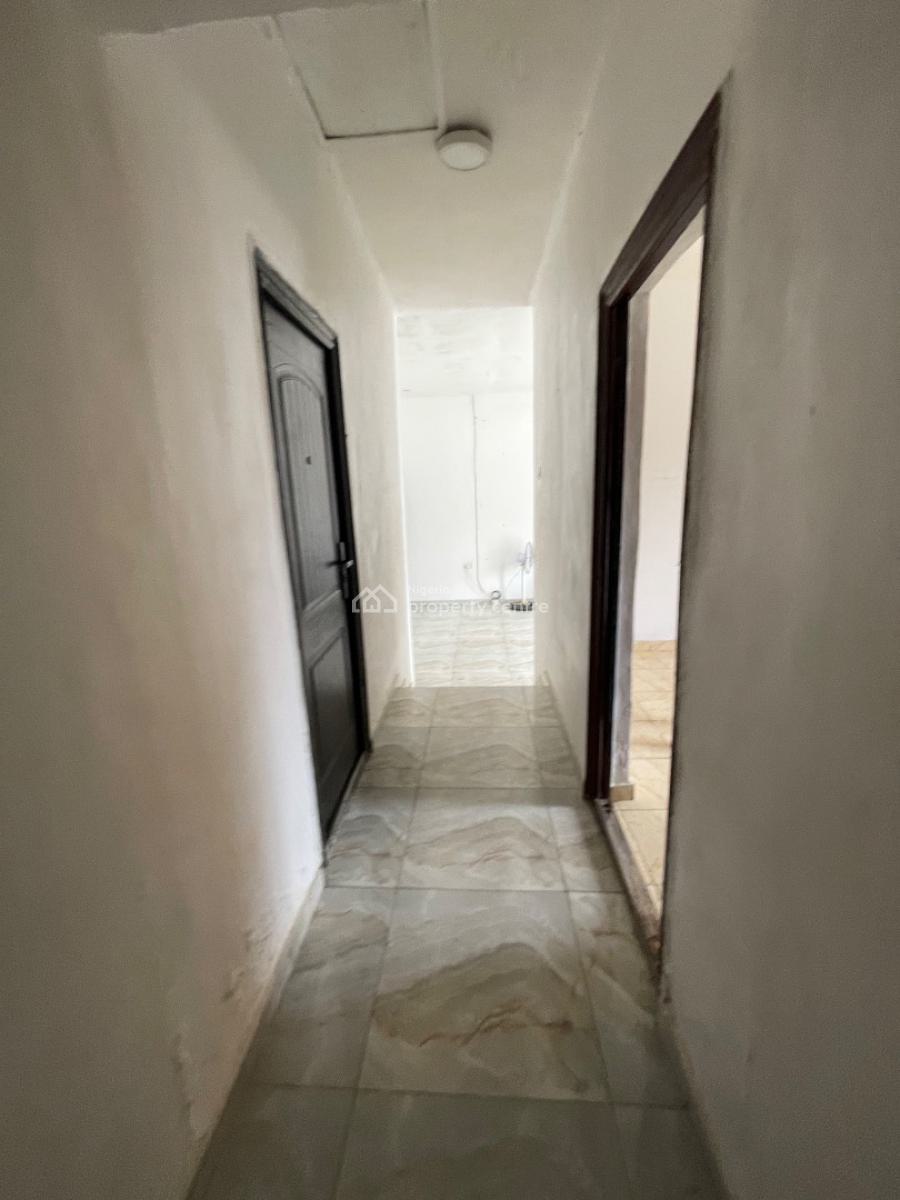 2 Bedrooms in a Secured Estate, Majek, Bashorun Estate, Sangotedo, Ajah, Lagos, Flat / Apartment for Rent