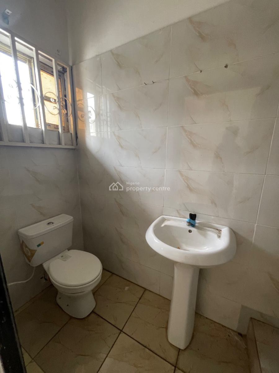 2 Bedrooms in a Secured Estate, Majek, Bashorun Estate, Sangotedo, Ajah, Lagos, Flat / Apartment for Rent