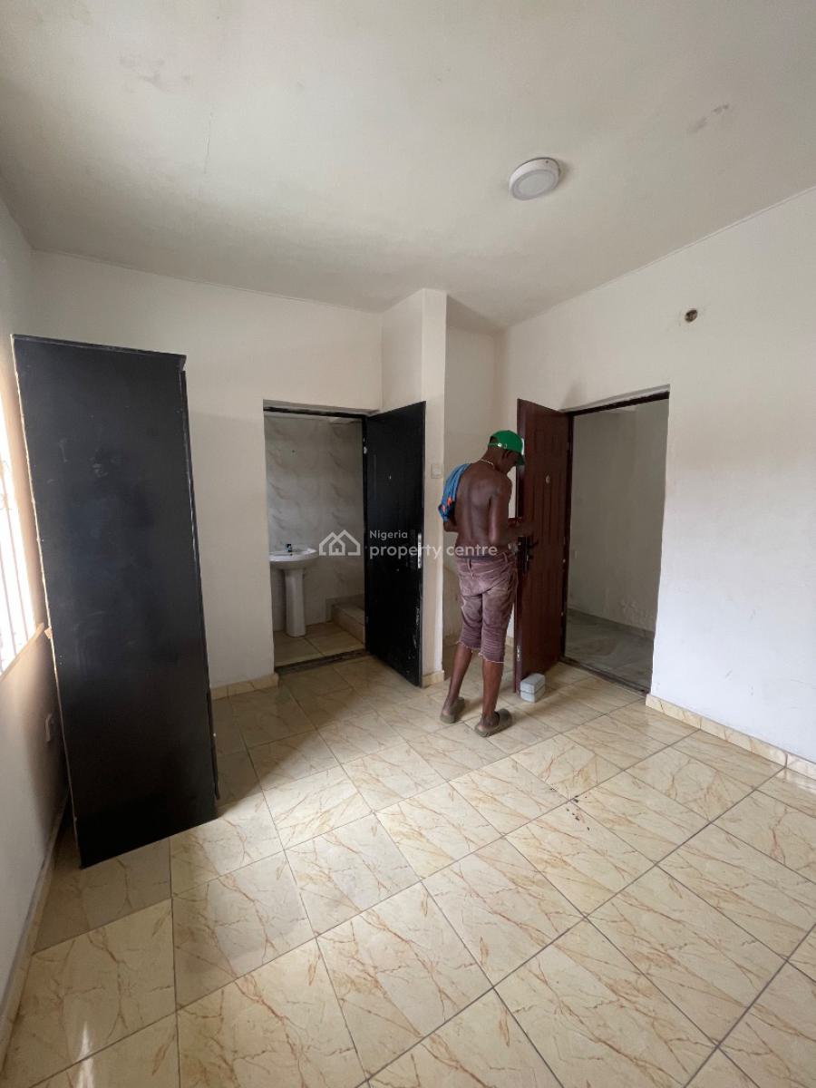 2 Bedrooms in a Secured Estate, Majek, Bashorun Estate, Sangotedo, Ajah, Lagos, Flat / Apartment for Rent
