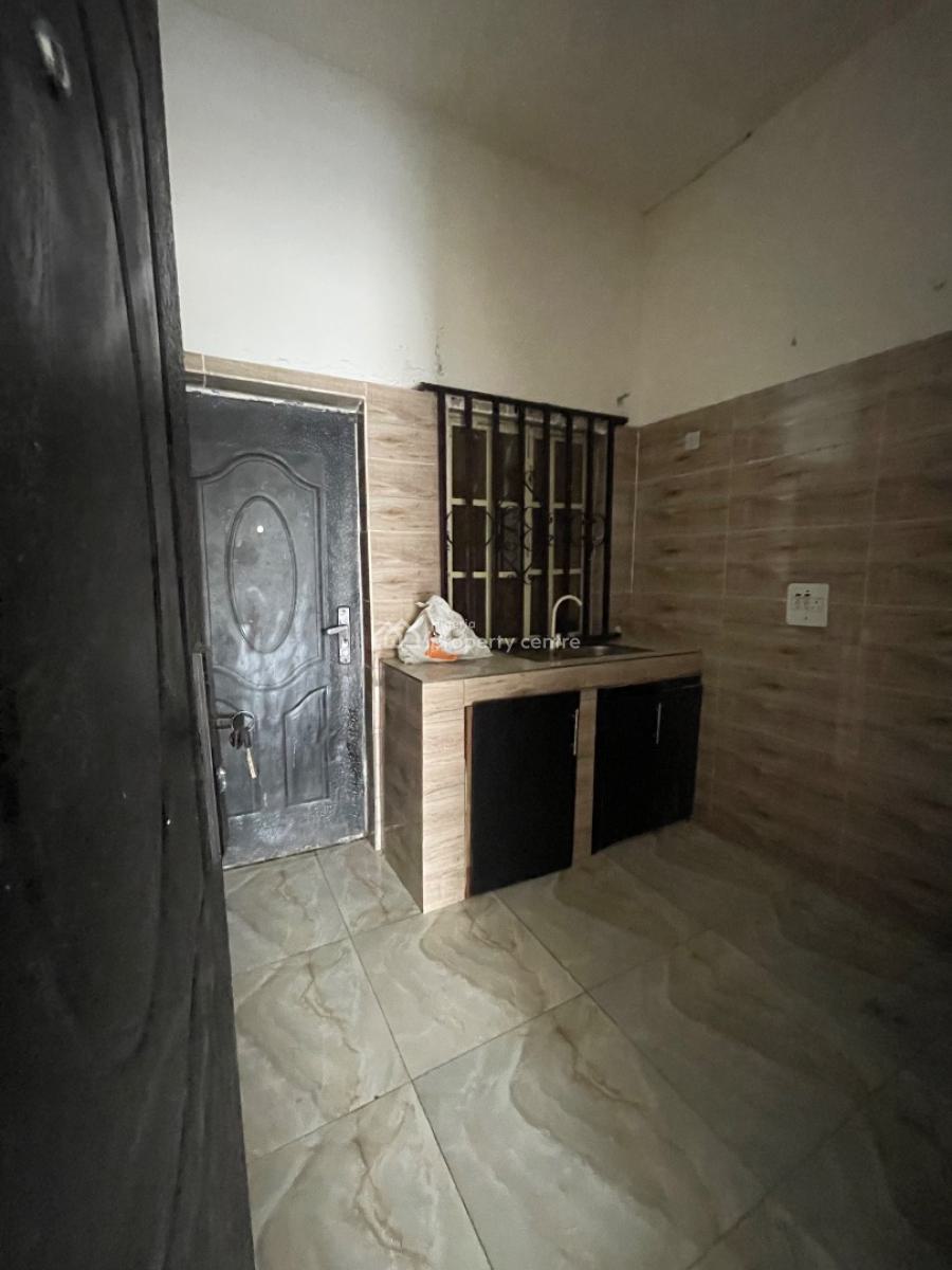 2 Bedrooms in a Secured Estate, Majek, Bashorun Estate, Sangotedo, Ajah, Lagos, Flat / Apartment for Rent