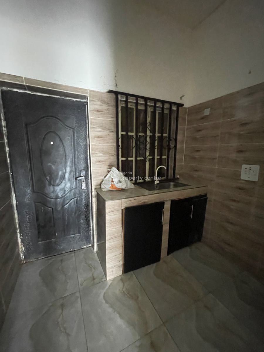 2 Bedrooms in a Secured Estate, Majek, Bashorun Estate, Sangotedo, Ajah, Lagos, Flat / Apartment for Rent