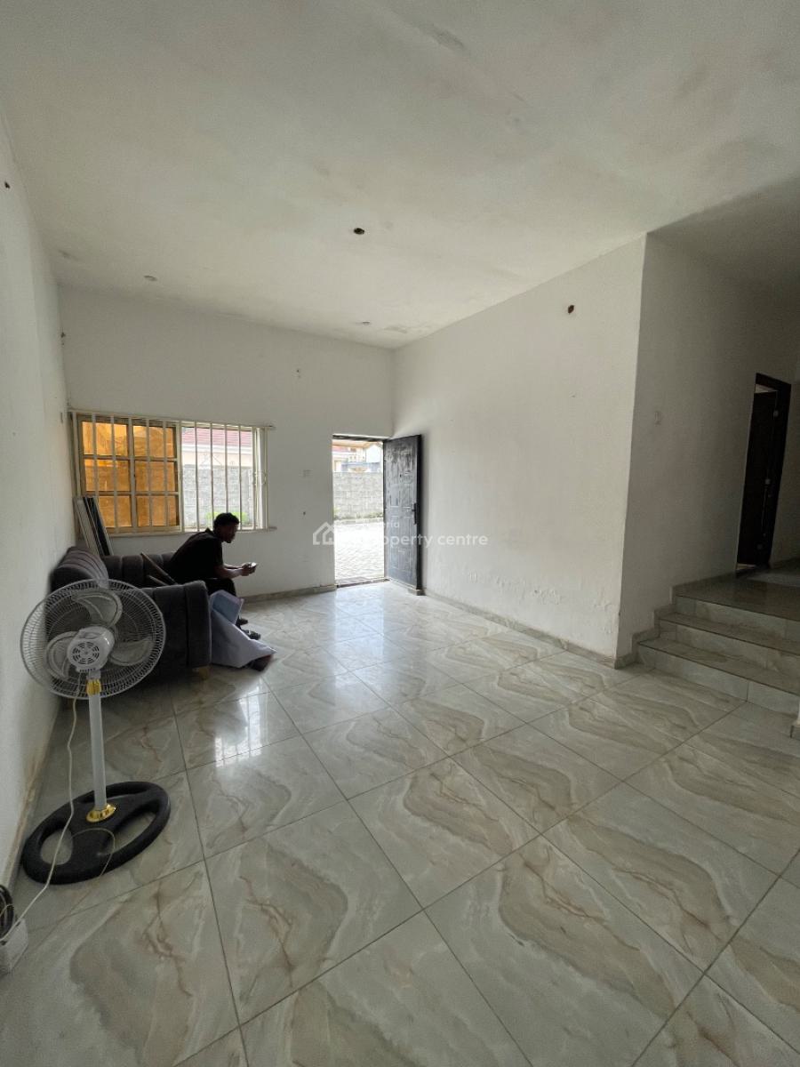 2 Bedrooms in a Secured Estate, Majek, Bashorun Estate, Sangotedo, Ajah, Lagos, Flat / Apartment for Rent