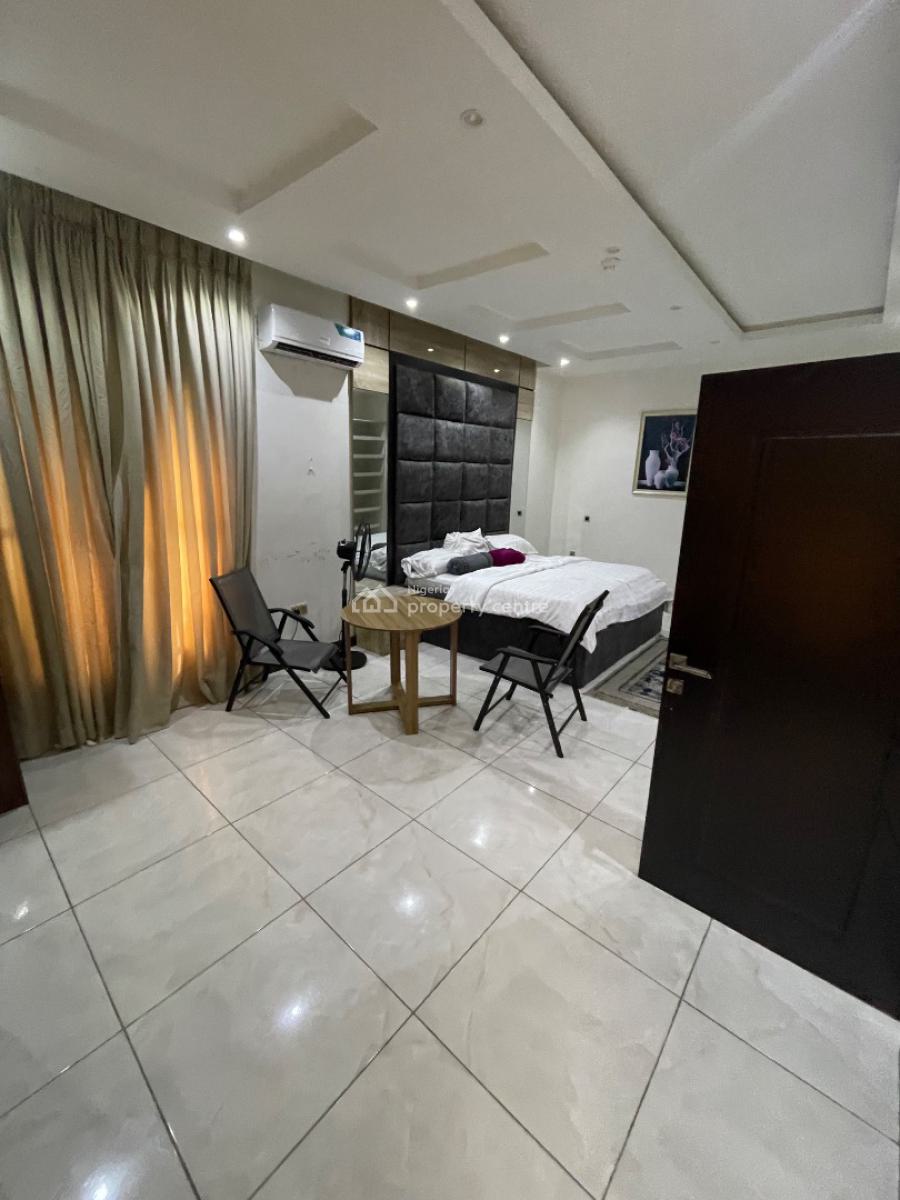 Luxury Spacious 3bed Apartment with a Bq Going As Unfurnished, Lekki Right Inside an Estate, Lekki Phase 1, Lekki, Lagos, Flat / Apartment for Rent