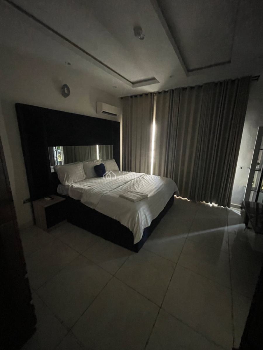 Luxury Spacious 3bed Apartment with a Bq Going As Unfurnished, Lekki Right Inside an Estate, Lekki Phase 1, Lekki, Lagos, Flat / Apartment for Rent