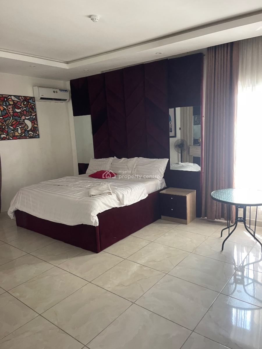 Luxury Spacious 3bed Apartment with a Bq Going As Unfurnished, Lekki Right Inside an Estate, Lekki Phase 1, Lekki, Lagos, Flat / Apartment for Rent