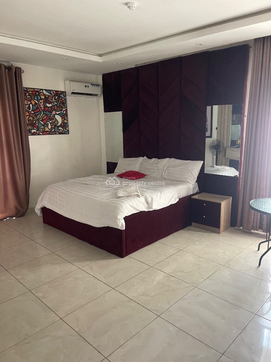 Luxury Spacious 3bed Apartment with a Bq Going As Unfurnished, Lekki Right Inside an Estate, Lekki Phase 1, Lekki, Lagos, Flat / Apartment for Rent
