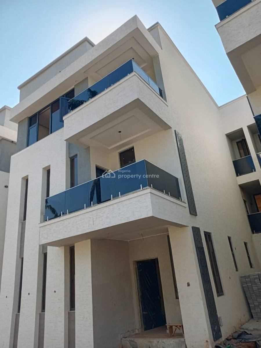 5bedroom Triplex +bq, Asokoro District, Abuja, Terraced Duplex for Sale