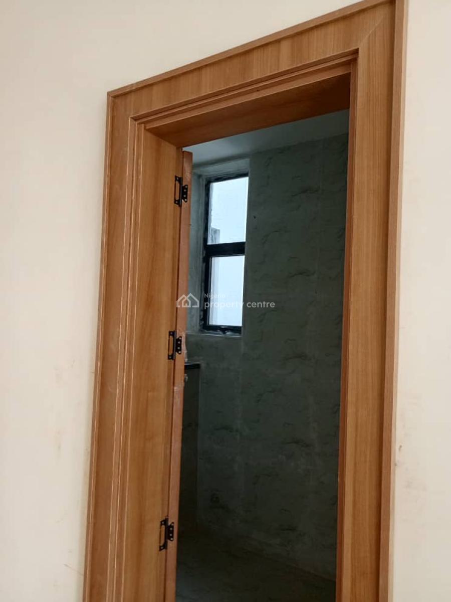 5bedroom Triplex +bq, Asokoro District, Abuja, Terraced Duplex for Sale