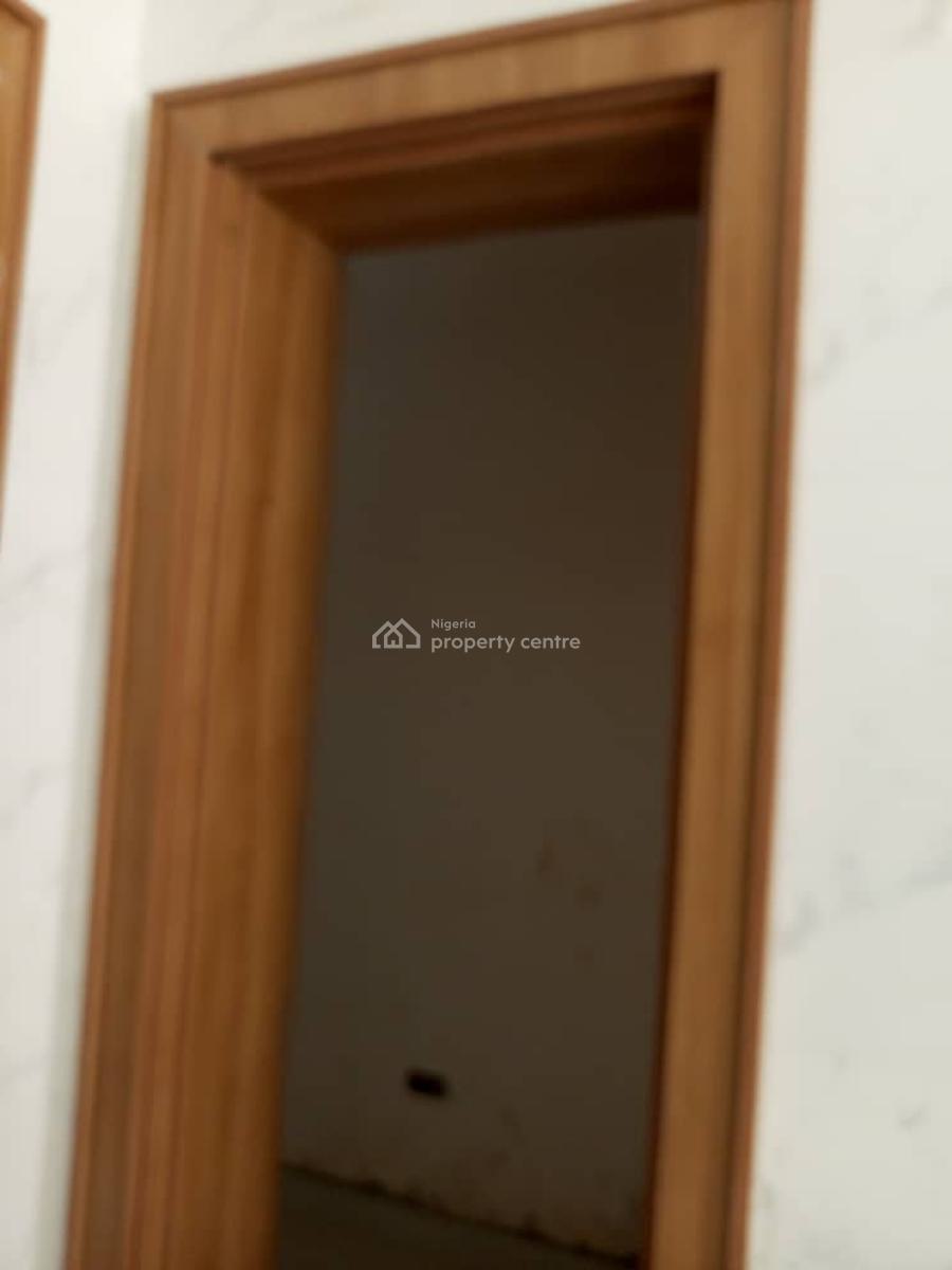 5bedroom Triplex +bq, Asokoro District, Abuja, Terraced Duplex for Sale