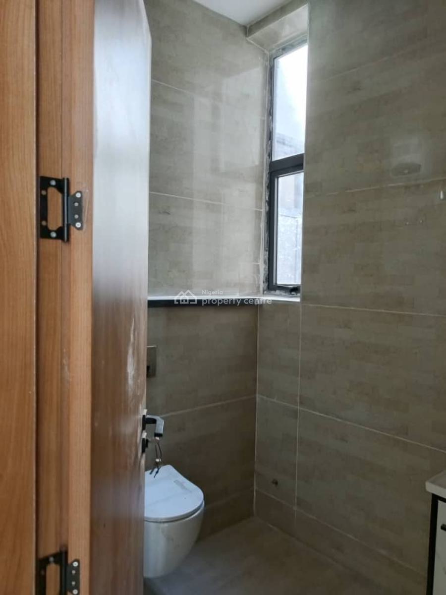 5bedroom Triplex +bq, Asokoro District, Abuja, Terraced Duplex for Sale