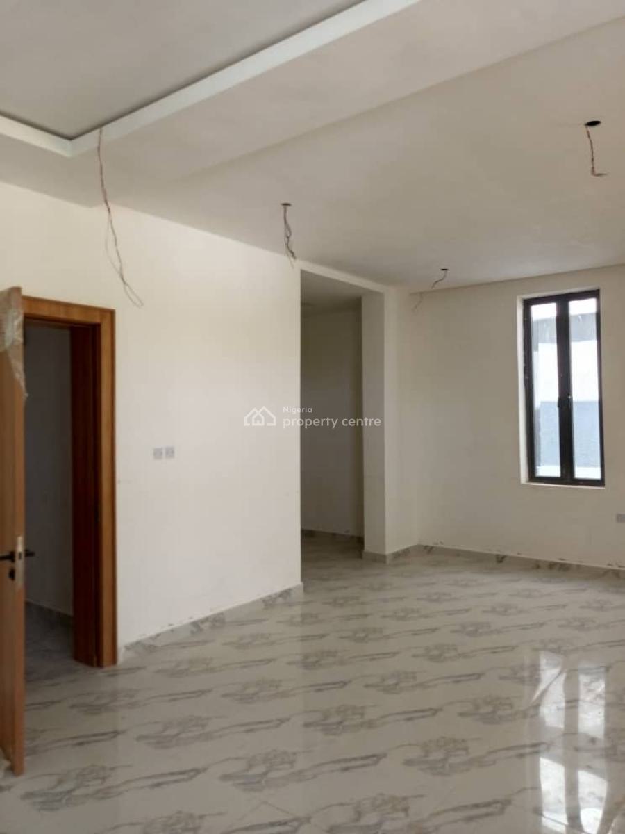 5bedroom Triplex +bq, Asokoro District, Abuja, Terraced Duplex for Sale