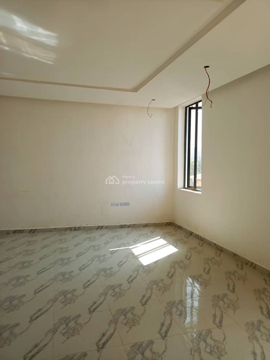 5bedroom Triplex +bq, Asokoro District, Abuja, Terraced Duplex for Sale