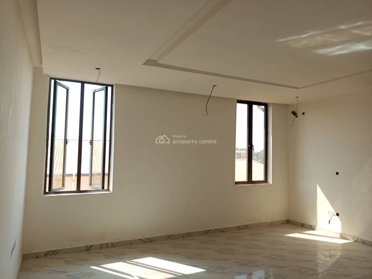 5bedroom Triplex +bq, Asokoro District, Abuja, Terraced Duplex for Sale