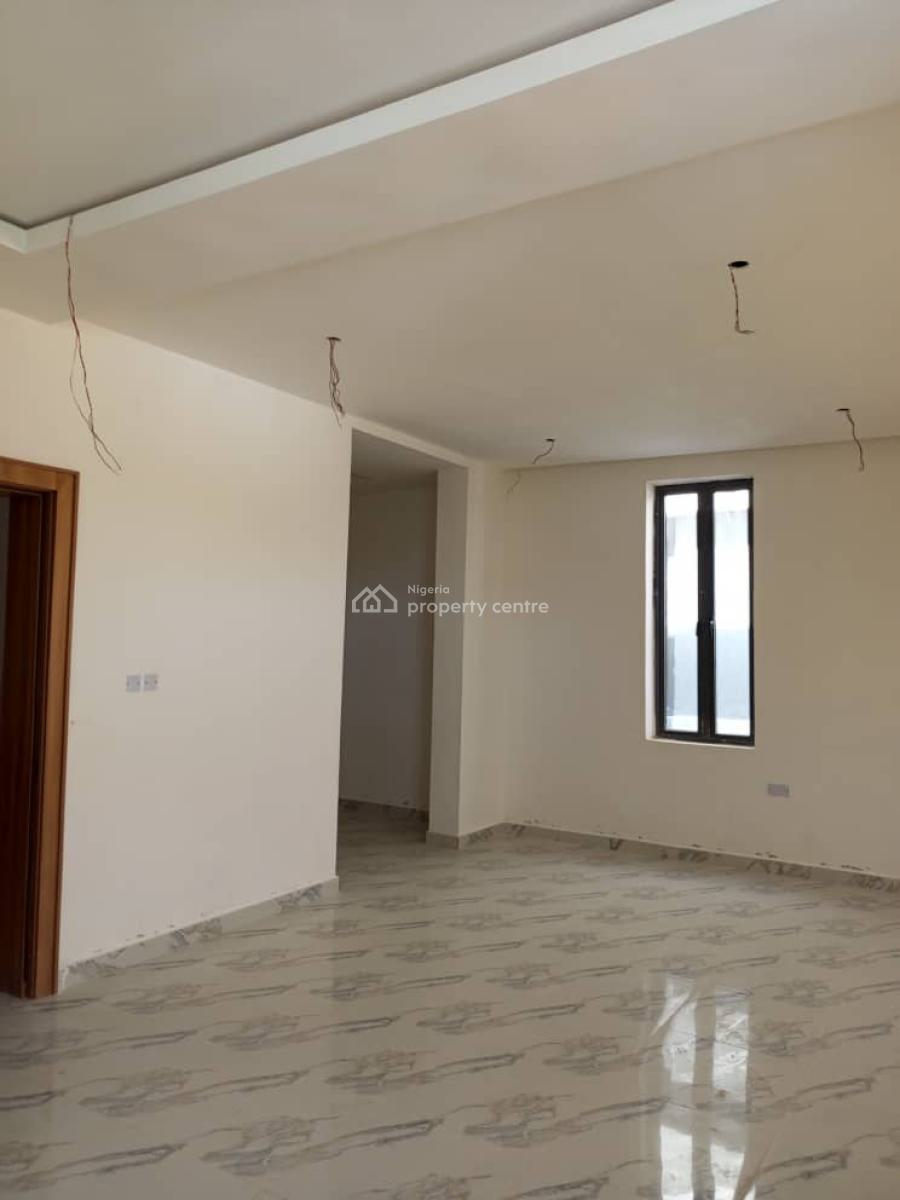 5bedroom Triplex +bq, Asokoro District, Abuja, Terraced Duplex for Sale