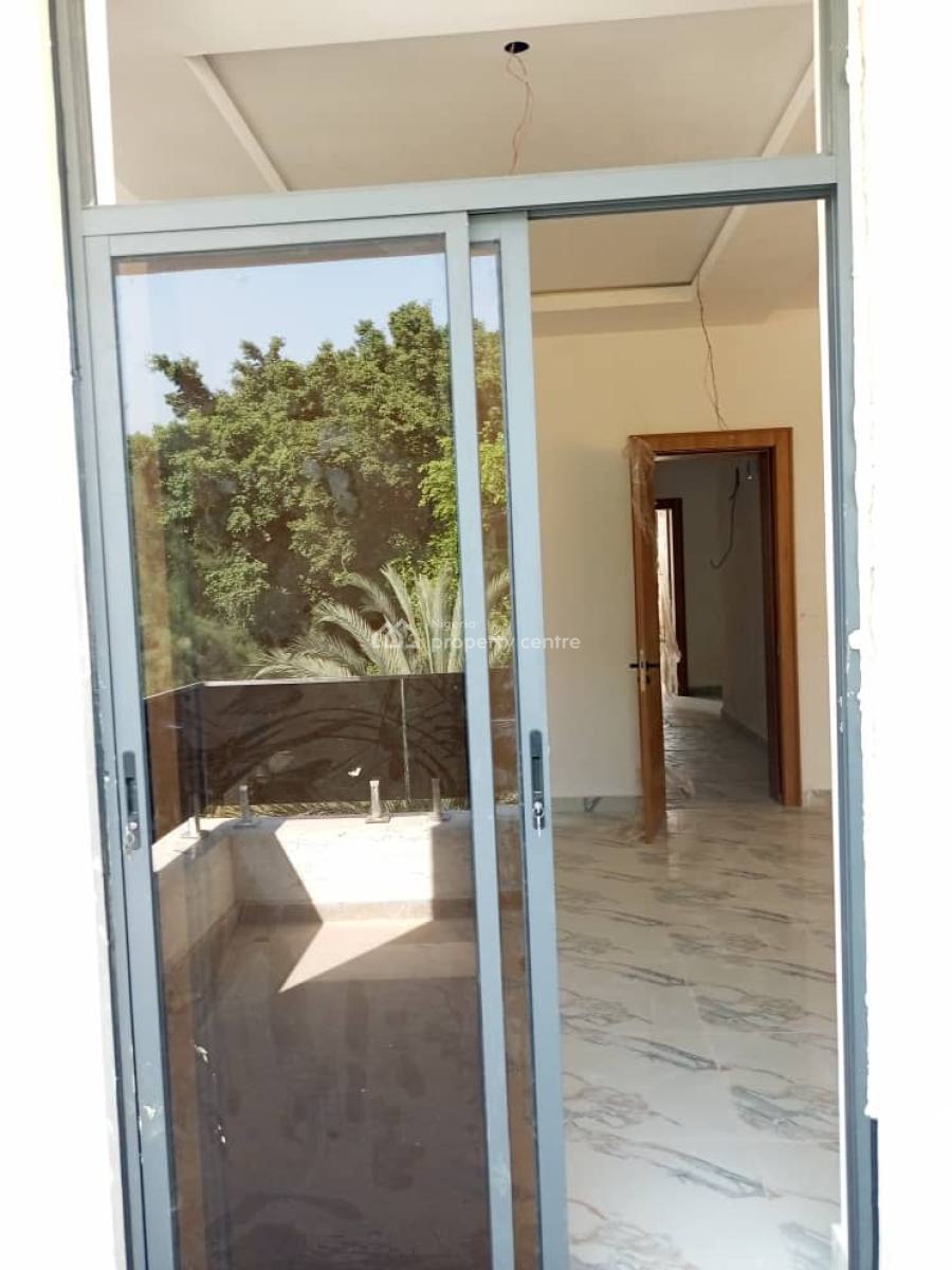 5bedroom Triplex +bq, Asokoro District, Abuja, Terraced Duplex for Sale