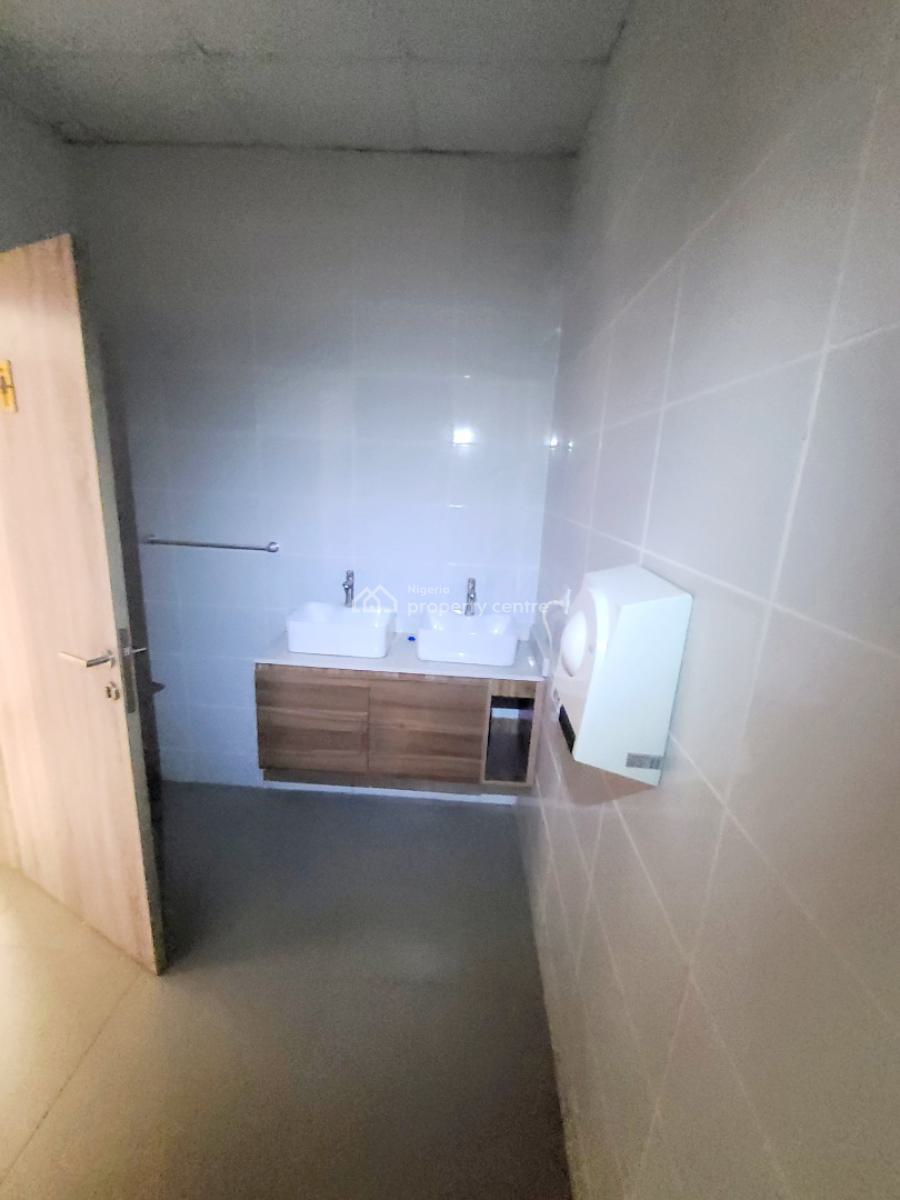 142.5sqm & 285sqm Commercial Office Space, Kunsunla Road, Ikate Elegushi, Lekki, Lagos, Office Space for Rent