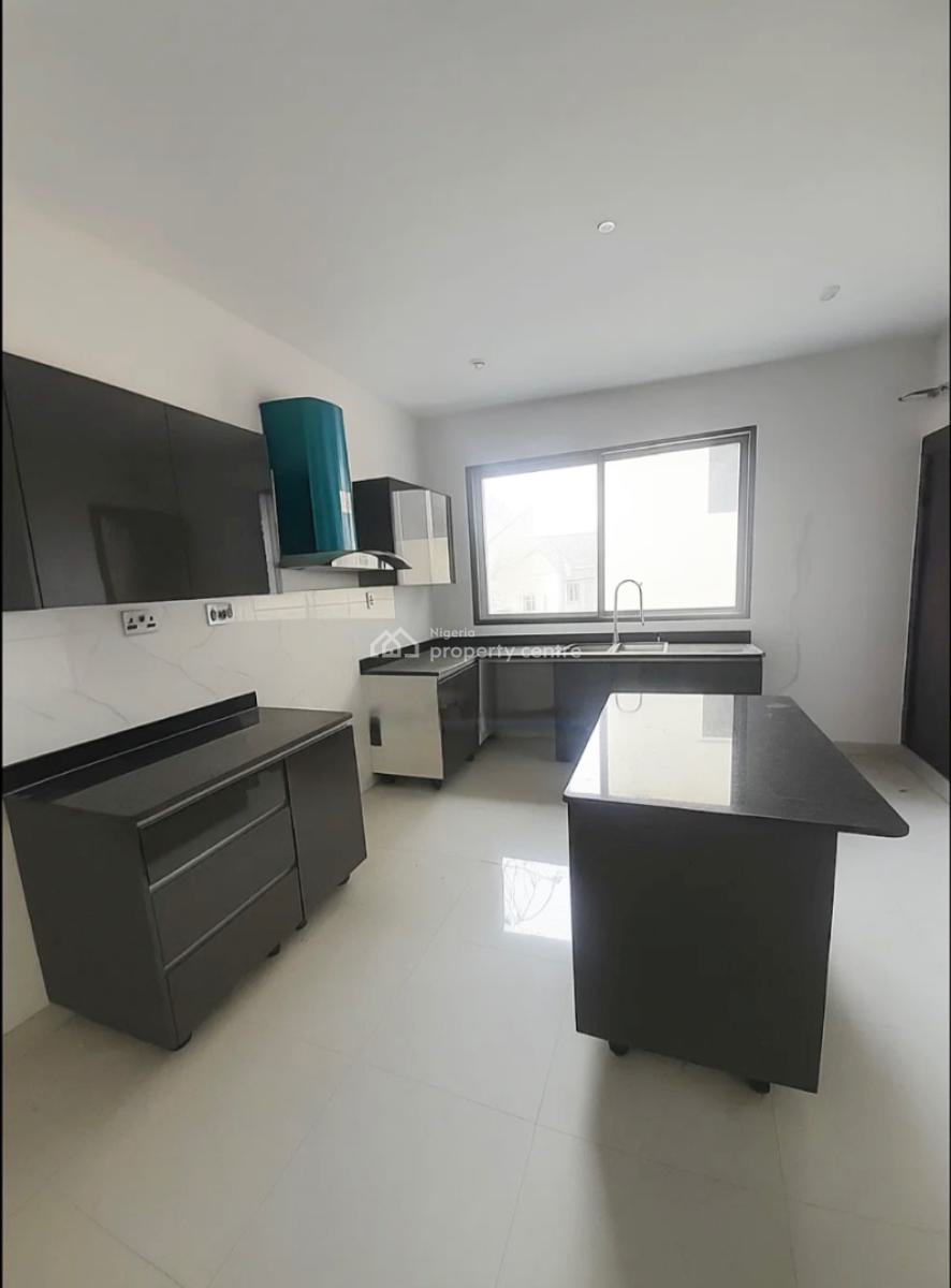 Expansive 4 Bedroom Maisonette with Bq, Off Freedom Way, Lekki Phase 1, Lekki, Lagos, House for Rent