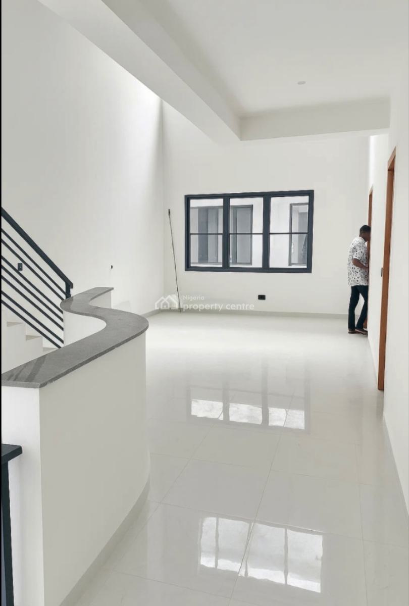 Expansive 4 Bedroom Maisonette with Bq, Off Freedom Way, Lekki Phase 1, Lekki, Lagos, House for Rent