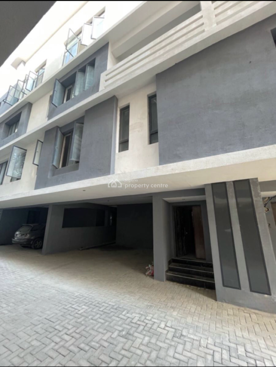 Expansive 4 Bedroom Maisonette with Bq, Off Freedom Way, Lekki Phase 1, Lekki, Lagos, House for Rent