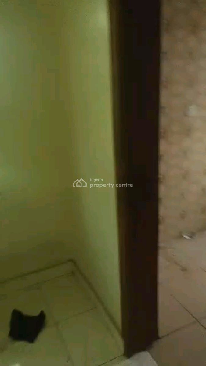 a Very Spacious Two Bedroom Flat, Ibadan Street, Adekunle, Yaba, Lagos, Flat / Apartment for Rent