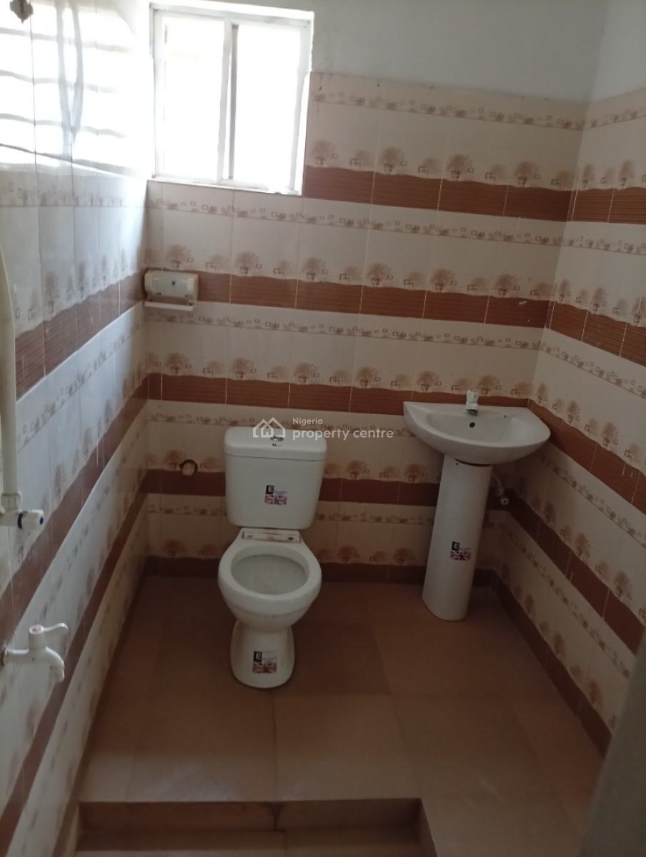 Modern 2 Bedroom Apartment, Blue View Estate Off Matogun Road, Oke-aro, Ogun, Flat / Apartment for Rent