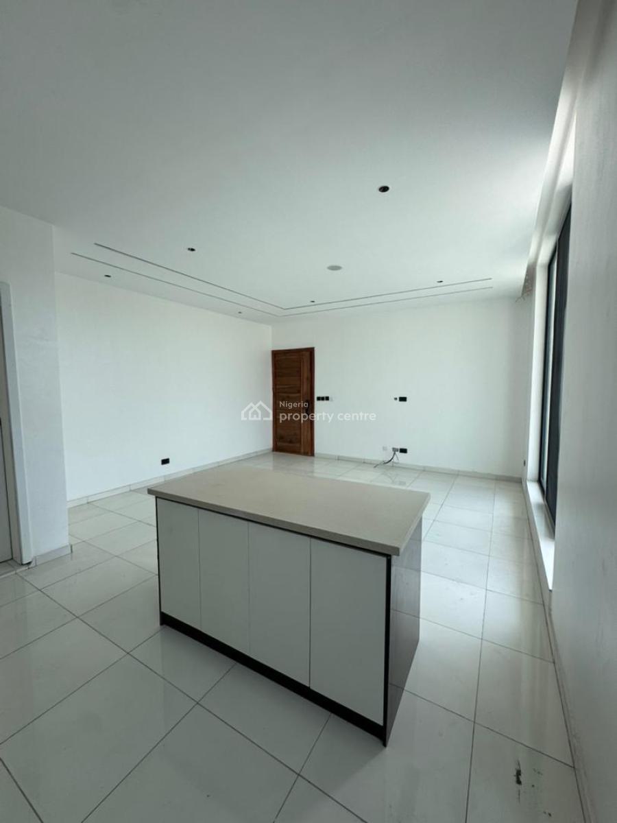 Aesthetically Pleasing 2 Bedroom Apartment  with Pool, Elevator, Perfect for Investment with Good Returns, Lekki Phase 1, Lekki, Lagos, Block of Flats for Sale