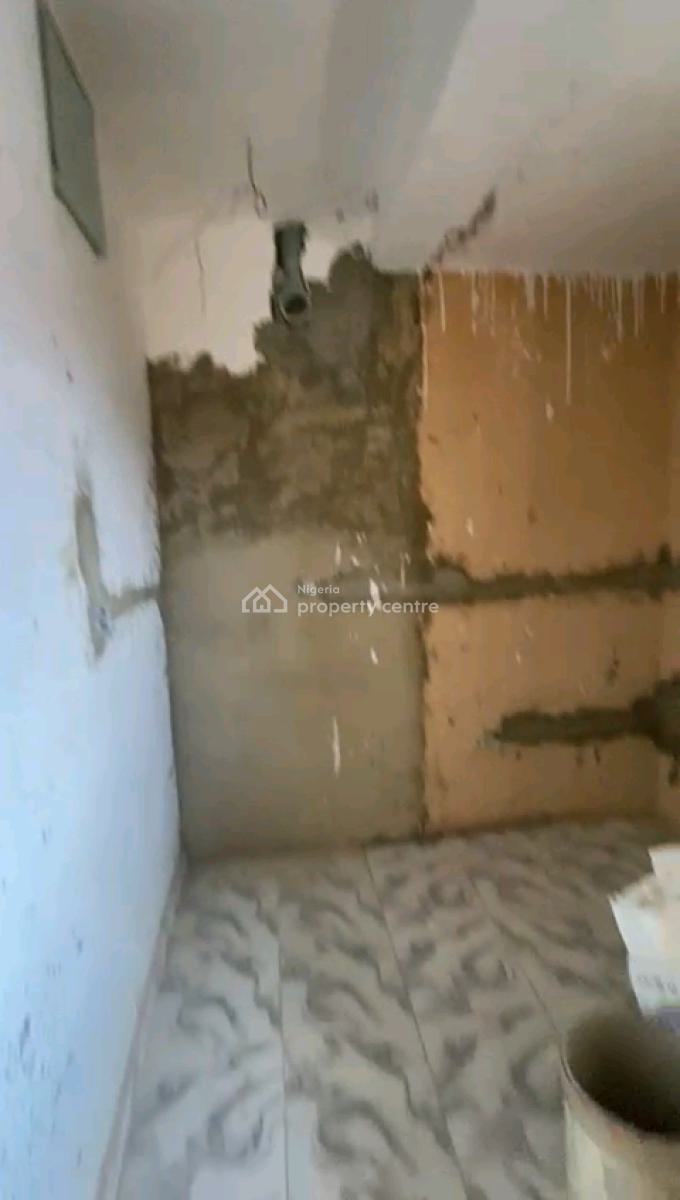 2 Nos of Spacious 2bedroom Upflat  All Room En-suite for Lease, Aran Orin Street, Ifako, Gbagada, Lagos, Flat / Apartment for Sale