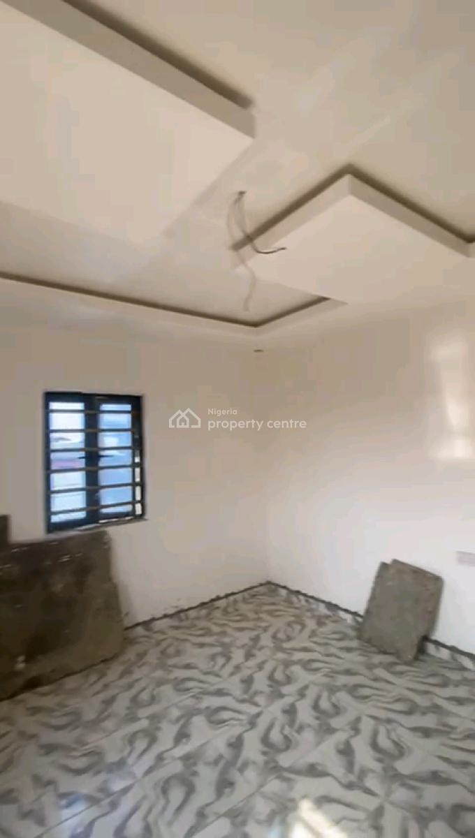 2 Nos of Spacious 2bedroom Upflat  All Room En-suite for Lease, Aran Orin Street, Ifako, Gbagada, Lagos, Flat / Apartment for Sale