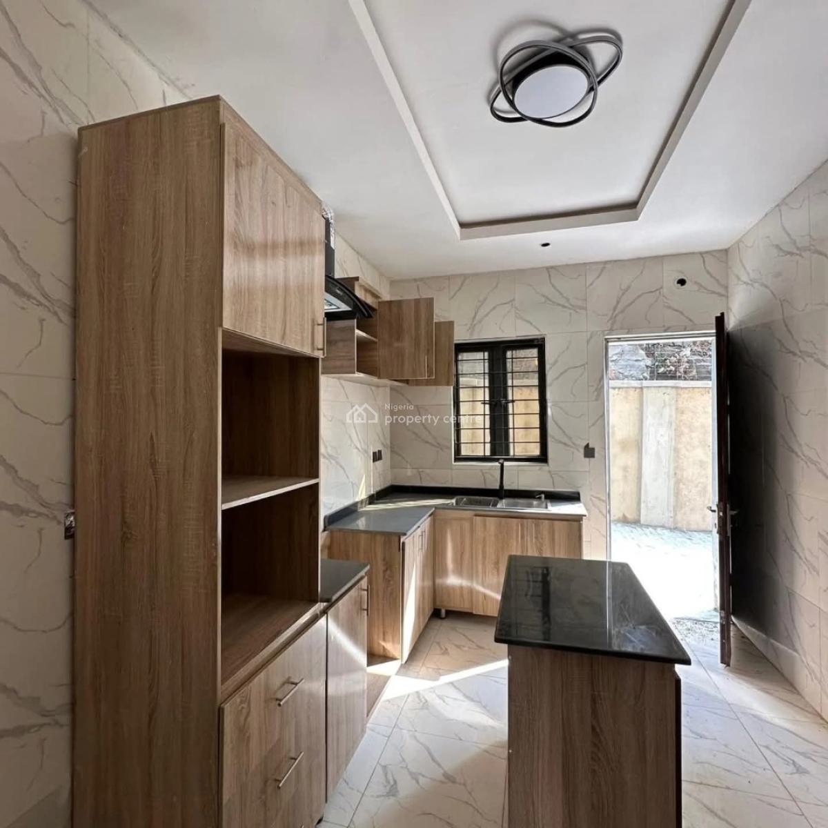 Solid Built 4 Bedroom Terrace Duplex in a Serene Environment, Guzape District, Abuja, Terraced Duplex for Sale